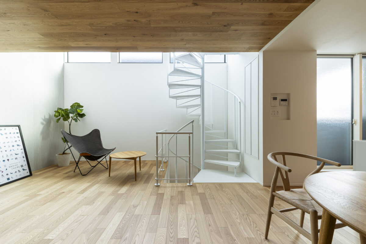 【アイデア集】高窓から光を取り込む