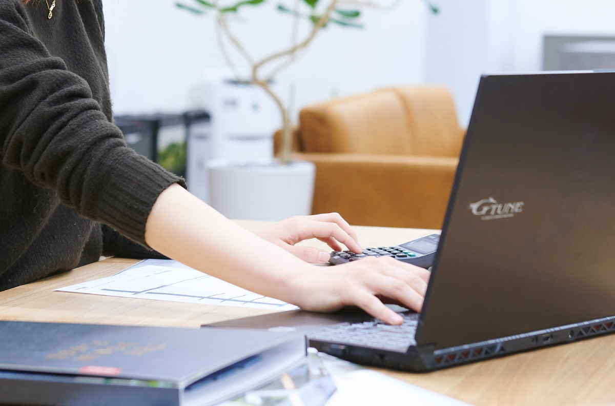 スタジオ・チッタ経理スタッフの1か月