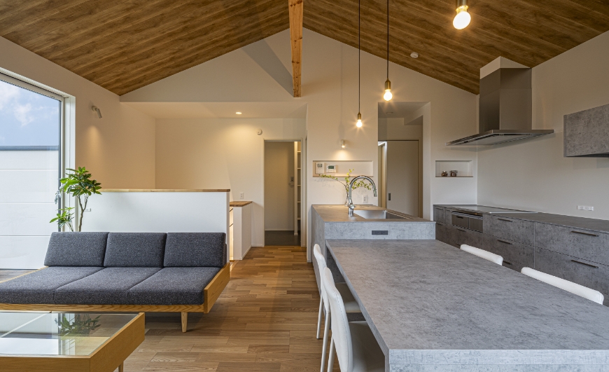 セミオーダー住宅［FRAMES］